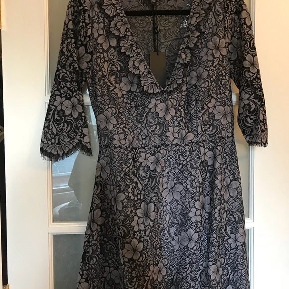For love and lemons dress - Picture 4 of 6